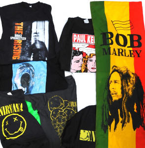 Lot 6 - Box Lot Rock n Roll & Music Shirts & Banners incl Nirvana, David Lot 6 - Box Lot Rock n Roll & Music Shirts & Banners incl Nirvana, David