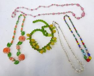 Lot 32 - 5 x Vintage Glass Necklaces inc, crystal aurora borealis, coloured bead Lot 32 - 5 x Vintage Glass Necklaces inc, crystal aurora borealis, coloured bead