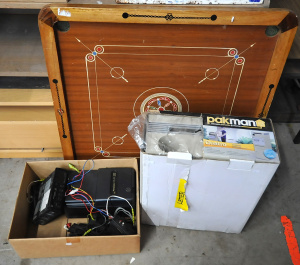 Lot 64 - Mixed Lot incl 12 CD Car Changer w CD Loader, Mailbox in Box, Sony Car Lot 64 - Mixed Lot incl 12 CD Car Changer w CD Loader, Mailbox in Box, Sony Car