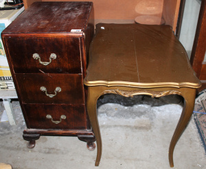 Lot 76 - 2 x pieces Occ Furniture - 1930s Oak Queen Anne style 3 drawer Bedside Lot 76 - 2 x pieces Occ Furniture - 1930s Oak Queen Anne style 3 drawer Bedside