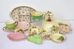 Lot 79 - Group lot Vintage Royal Winton China items inc, cup, saucer, sugar bow