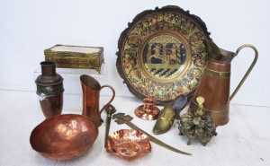 Lot 85 - Group lot Vintage Metal Ware, mostly brass and copper inc, Indian figu