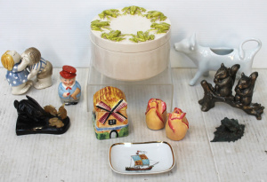 Lot 96 - Group lot of Novelty items inc Salt & Peppers, Metal Squirrel on b Lot 96 - Group lot of Novelty items inc Salt & Peppers, Metal Squirrel on b