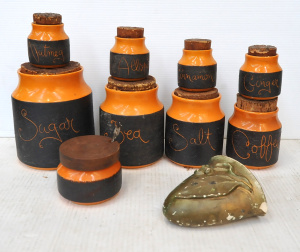 Lot 108 - Group Lot Australian Pottery incl Kerryl Gumnut & Gum Leaf Wall Po