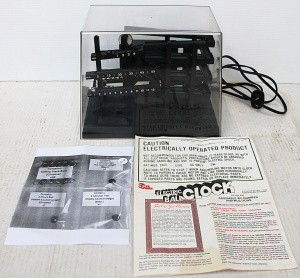 Lot 111 - 1980s Futuretronics Electric Ball Clock Kit No 675 Includes Original M