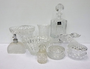 Lot 144 - Group lot Vintage & Contemporary Glass Crystal inc, Royal Doulton