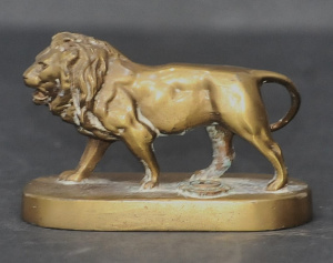 Lot 178 - Small vintage Heavy cast Brass Lions Club International Lion Figure -