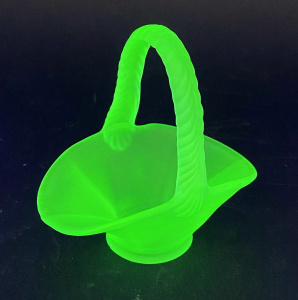 Lot 194 - Vintage American Tiffen Emerald Uranium Glass miniature Basket 10cm H Lot 194 - Vintage American Tiffen Emerald Uranium Glass miniature Basket 10cm H