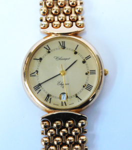 Lot 195 - Ladies Gold plated Swiss Classique Brand Elegance watch