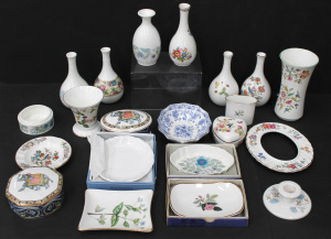 Lot 77 - Group lot of Quality English China mostly Wedgwood inc Blue Elephant tr