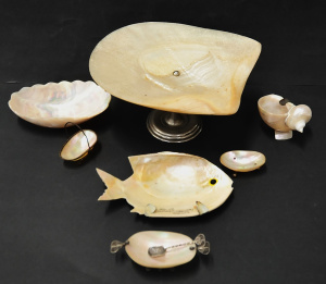 Lot 90 - Group lot Vintage Shell items inc Salt seller mounted in silver stand w Lot 90 - Group lot Vintage Shell items inc Salt seller mounted in silver stand w