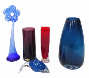 Lot 126 - Group lot - Vintage Art Glass - Large blue Sea Glasbruk Vase, Purple A Lot 126 - Group lot - Vintage Art Glass - Large blue Sea Glasbruk Vase, Purple A
