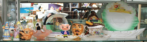Lot 129 - Large Group of vintage Ceramics & Glass inc Japanese Salt & Pe