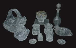 Lot 134 - Group lot quality Crystal in Stuart pedestal rose bowl, Pedestal decan