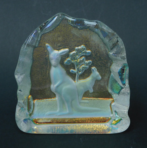 Lot 197 - Vintage Czech Rikaro Crystal Kangaroo Paperweight 10 5cm H