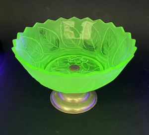 Lot 225 - Vintage Bagley Frosted Uranium Glass Pedestal Bowl - Rose pattern - Ja Lot 225 - Vintage Bagley Frosted Uranium Glass Pedestal Bowl - Rose pattern - Ja