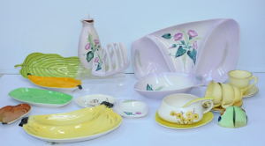 Lot 80 - Group lot Vintage Carlton Ware inc Mauve Convolvulus Toast Rack, Vinega