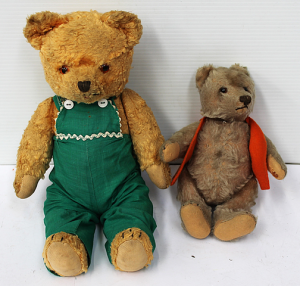Lot 134 - 2 Vintage Bears both jointed - Mohair with felt paws & feet - Both