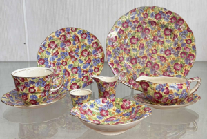Lot 209 - 9 pcs Royal Winton 'Royalty' cottage chintz - Trio, sauce boat with sa