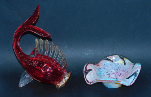 Lot 218 - 2 pces Vintage Murano Art Glass inc Wavey Bowl with infused pastel ton