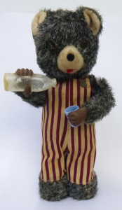 1950s Alps Japanese Clockwork Mechanical Thirsty Bear Toy, working order, approx