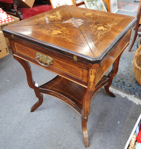 Lot 1 - Sheraton-style quarter folding marquetry games table with drawer & r