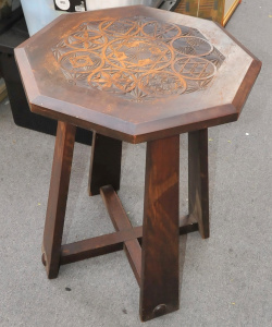 Lot 10 - Octagonal chip-carved Arts & Crafts occasional table 62cm H
