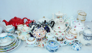 Lot 40 - 2 x Boxes Teapots & China incl Vintage, Novelty, Oriental - various