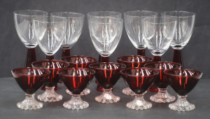 Lot 154 - Large group lot of Glass & Crystal glasses incl Anchor Hocking rub