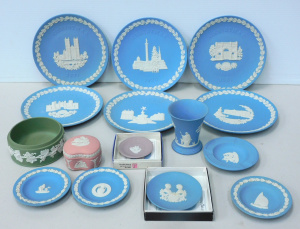Lot 192 - Group lot Vintage Wedgwood Jasperware incl Pink Bean Lidded Trinket Bo