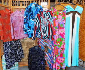 Lot 11 - Large grp lot Vintage & Retro Ladies clothing inc Young Modern Halt