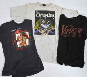 Lot 14 - 3 x Vintage Band Shirts incl 2 x Pearl Jam Shirts & The Offspring S