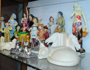 Lot 77 - Group lot of Figures - various compositions inc Old Tupton Ware, Touris