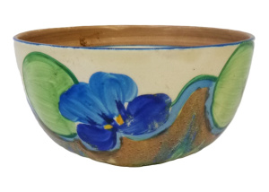 1930s hand painted Clarice Cliff small bowl in the Bizarre Delicia Pansies Patte