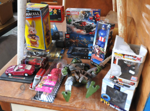 Lot of Assorted Toys incl Duracell Drumming Bunny, Boxed LEGO Sets, Modern Boxed
