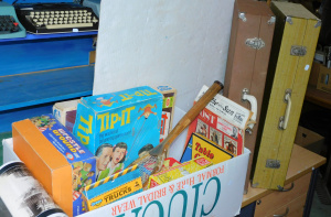 Lot 19 - Vintage Spalding Tennis Raquet, 2 Vintage 3 Ply Travel Cases and a Sele Lot 19 - Vintage Spalding Tennis Raquet, 2 Vintage 3 Ply Travel Cases and a Sele