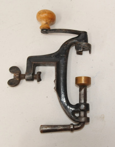 Lot 34 - Vintage Table Mounting Shot Gun Cartridge Loader Lot 34 - Vintage Table Mounting Shot Gun Cartridge Loader