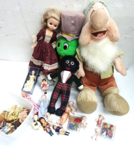 Lot 54 - Box lot of Vintage & more modern toys inc large soft toy Sleepy, Ji