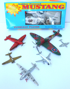 Lot 112 - Group Lot of Vintage Aeroplane Models inc Dinky, Matchbox etc and a Fu