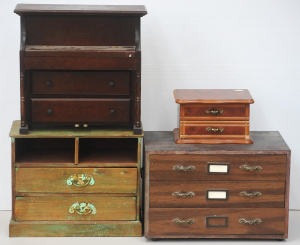 Lot 136 - Lot of wooden jewellery boxes including one in the form of an upright Lot 136 - Lot of wooden jewellery boxes including one in the form of an upright