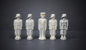 Lot 192 - 5 Very Rare WW2 Die-Cast Australian Servicemen, inc 4 Diggers and a Sa Lot 192 - 5 Very Rare WW2 Die-Cast Australian Servicemen, inc 4 Diggers and a Sa