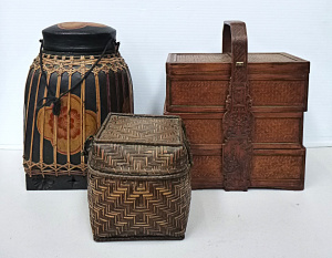 Lot 53 - 3 x Vintage Baskets inc, 3 tier woven wicker Chinese picnic wedding wit