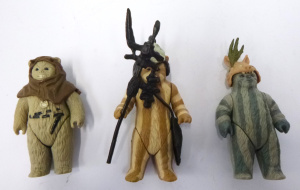 Lot 111 - 3 x Kenner Star Wars Ewok Action Figures c19834 inc Logray Medicine Ma