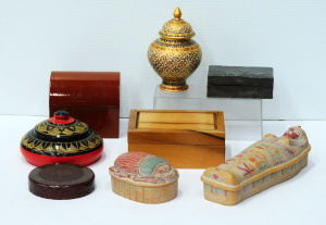 Lot 125 - Group lot of Lidded Boxes - Ceramic, Wooden Metal & Bakelite - Eg