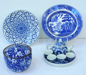 Lot 127 - Group lot of Blue & White ceramics inc Wedgwood Bowl Dutch hand pa