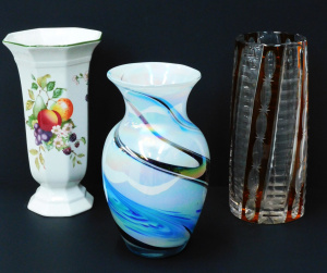 Lot 132 - 3 x Items inc, Japanese Iridescent Art Glass vase in white with blue a