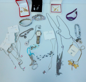 Lot 133 - Group Lot of Watches and Blingy Costume Jewellery inc Seiko Ladies' Wa