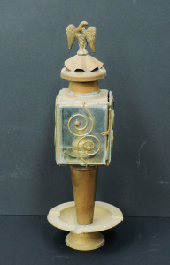 Lot 136 - Vintage Converted Brass Carriage Lamp Ashtray with Eagle Finial 39cm H