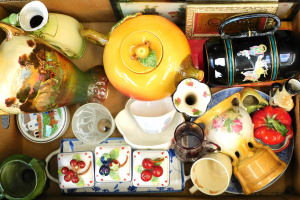 Lot 60 - Mixed Box lot inc Victorian Vases, Villeroy & Boch Round lidded box