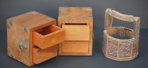 Lot 138 - 2 Vintage Carved Oriental items inc Hinged opening jewellery Box wit